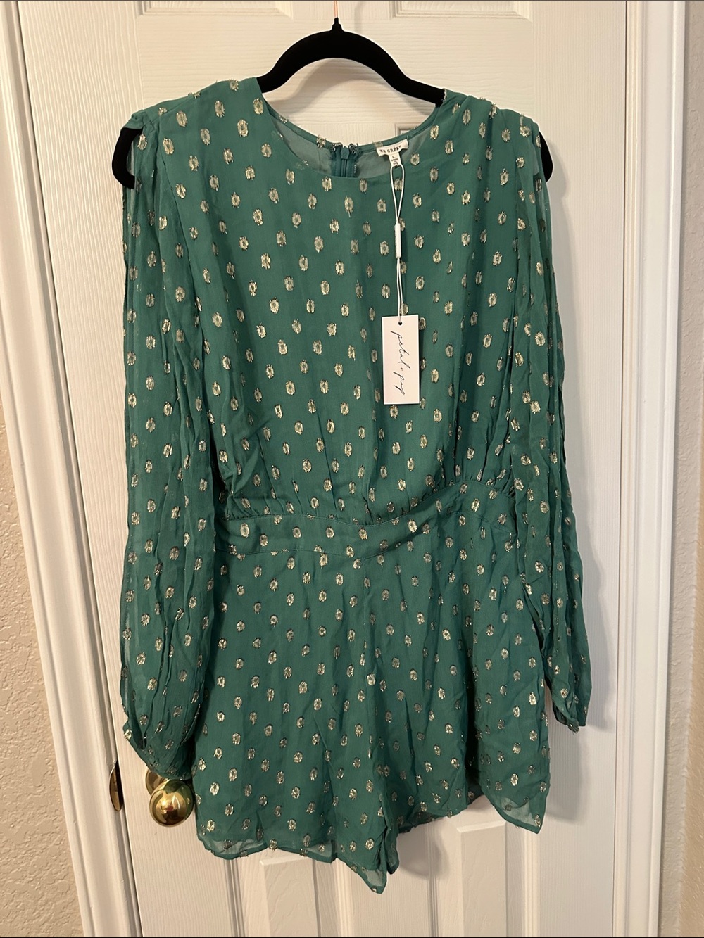 En Creme (from Petal & Pup) Brand Green Floral Long-Sleeve Romper